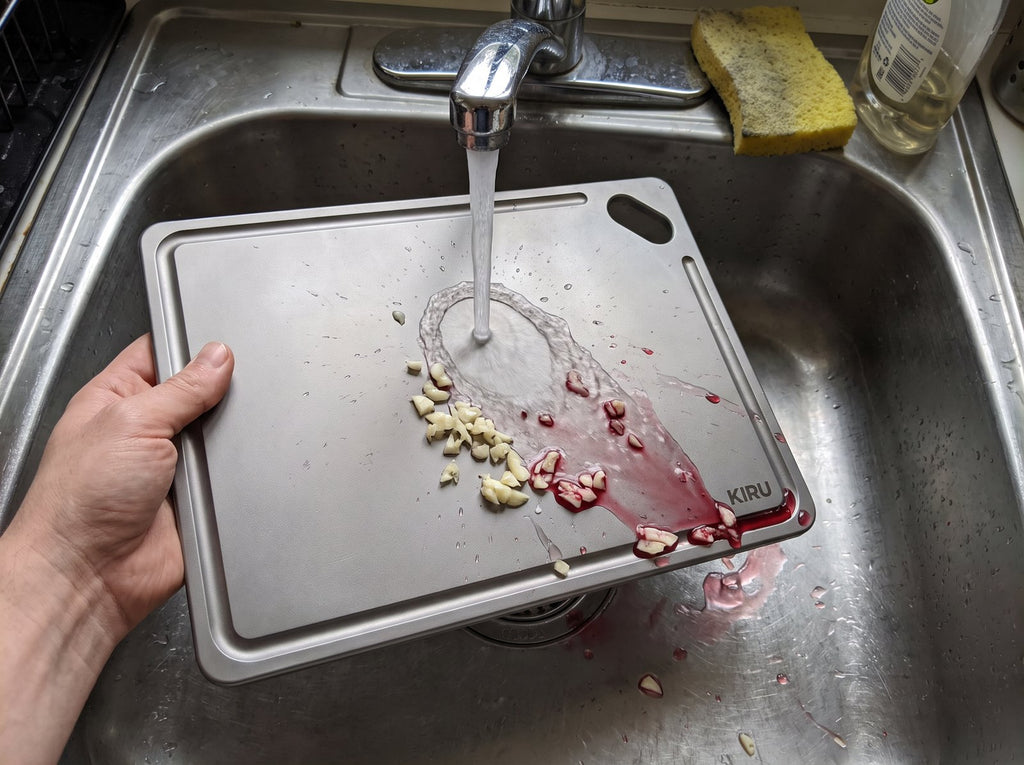 Kiru titanium cutting board
